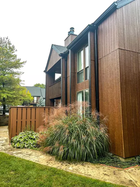 4762 Powderhorn Ln, Westerville, OH 43081