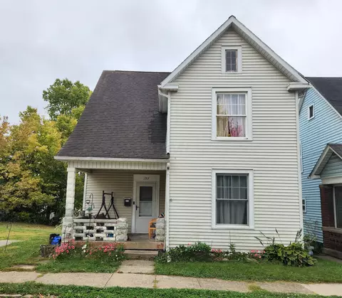 197 Mound St, Newark, OH 43055