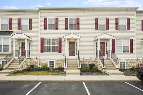5987 Silver Charms Way #B, New Albany, OH 43054