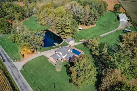 2600 Beaver Run Rd SW, Hebron, OH 43025