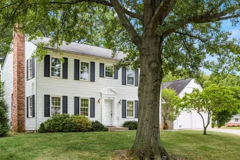 954 Lornaberry Ln, Columbus, OH 43213