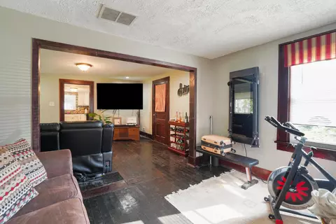 1347 Franklin St, Lewis Center, OH 43035