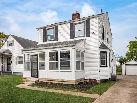 1738 E Sycamore St, Columbus, OH 43206