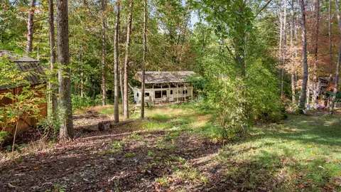 422 Springwater Trl, Logan, OH 43138
