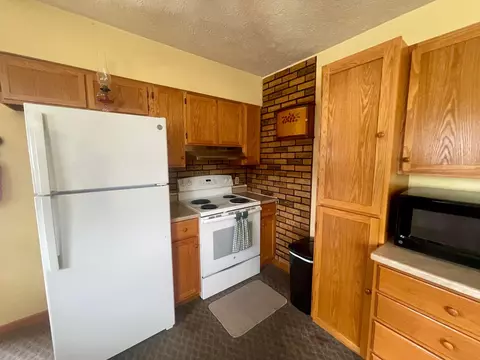 275 Meadow Dr, Circleville, OH 43113 photo 4