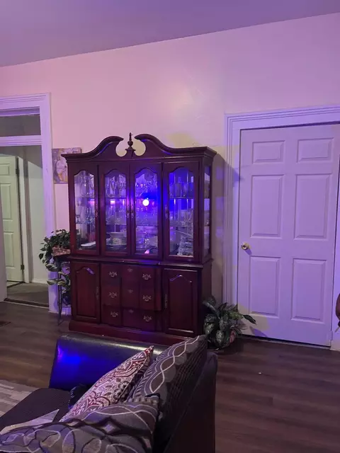 325 W 327 W Clark St, Springfield, OH 45506 photo 6