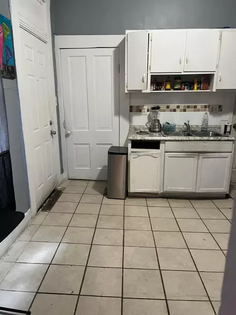 325 W 327 W Clark St, Springfield, OH 45506 photo 9