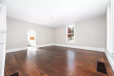 17 E Main St, Mount Sterling, OH 43143 photo 4
