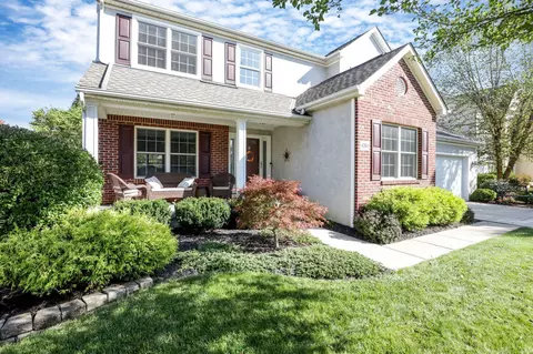 4284 Landhigh Lakes Dr, Powell, OH 43065
