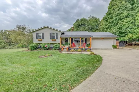 18761 New Gambier Rd, Mount Vernon, OH 43050