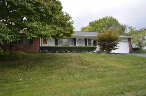 1215 Brookridge Dr, Columbus, OH 43235