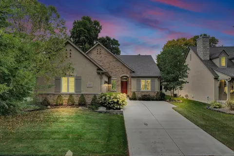 882 Thomas Joseph Ln, Columbus, OH 43235