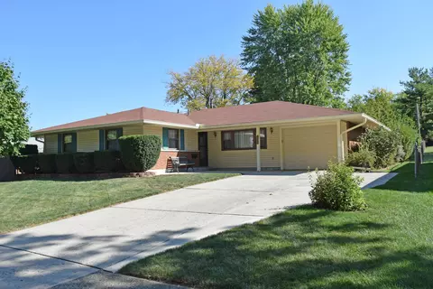 5576 Madrid Dr, Westerville, OH 43081