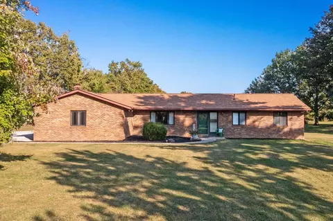 1484 Winchester Southern Rd, Canal Winchester, OH 43110