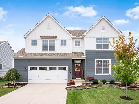 6969 Elaine St, Canal Winchester, OH 43110