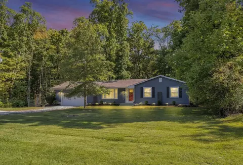 2120 Noland Dr NE, Lancaster, OH 43130