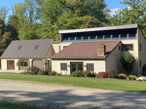 9801 Liberty Chapel Rd, Mount Vernon, OH 43050