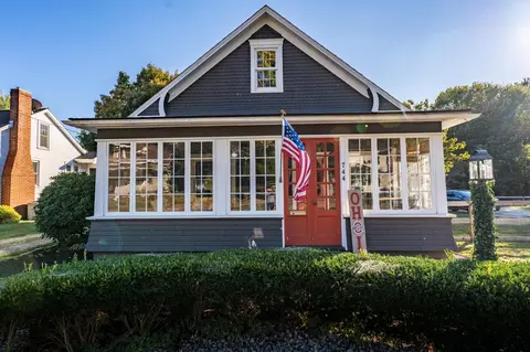 744 E Main St, Mcconnelsville, OH 43756