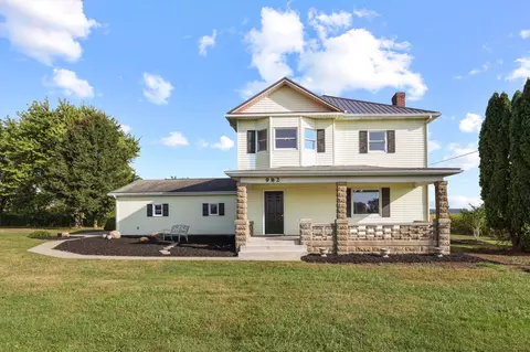 982 W Main St, Hebron, OH 43025