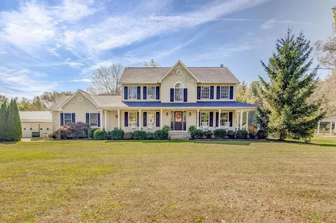 5364 Gilbert Rd, Centerburg, OH 43011