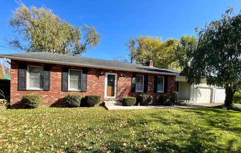 14 Susan St, Fredericktown, OH 43019