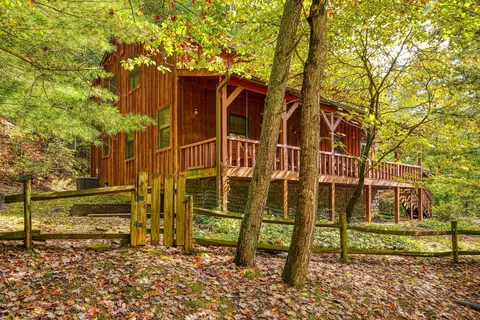 25822 Big Pine Rd, Rockbridge, OH 43149