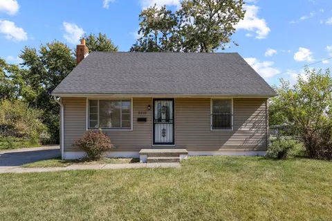 2210 Jermain Dr, Columbus, OH 43211