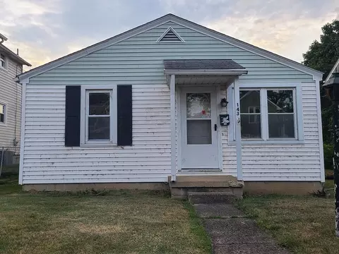 143 N Williams St, Newark, OH 43055