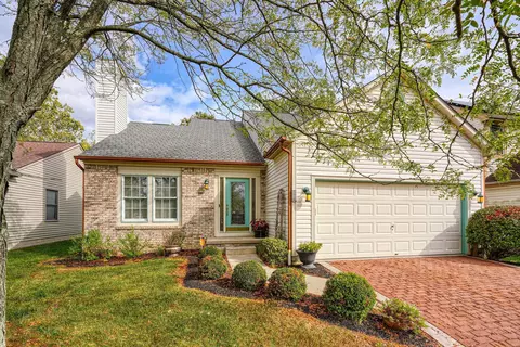 370 Windsome Dr, Blacklick, OH 43004