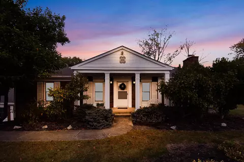 786 W Union St, Athens, OH 45701