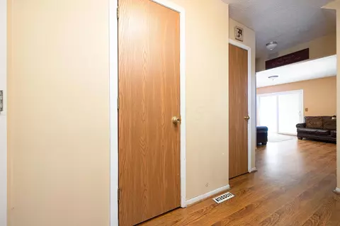 3054 Stonebluff Dr, Columbus, OH 43232 photo 18