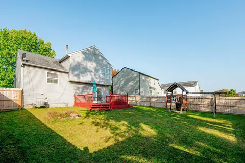 3054 Stonebluff Dr, Columbus, OH 43232 photo 13