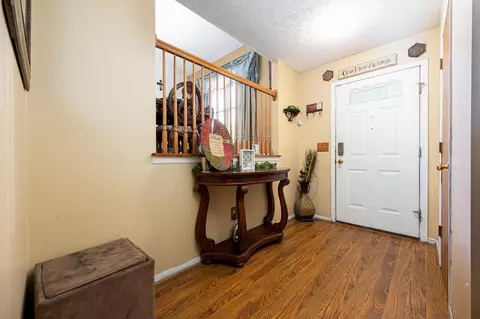 3054 Stonebluff Dr, Columbus, OH 43232 photo 15