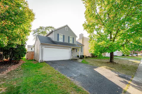 3054 Stonebluff Dr, Columbus, OH 43232