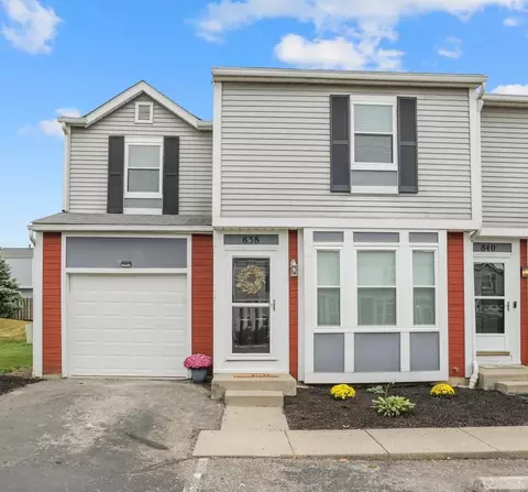 838 Pine Way Dr #D-1, Worthington, OH 43085