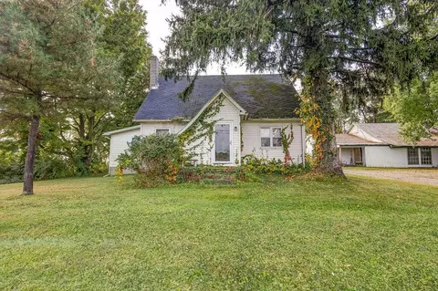 5180 Columbus Rd, Centerburg, OH 43011