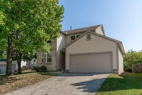 2700 Raphael Dr, Columbus, OH 43232
