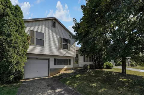 2718 Raphael Dr, Columbus, OH 43232