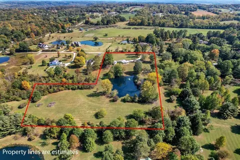 216 Orchard Dr, Granville, OH 43023