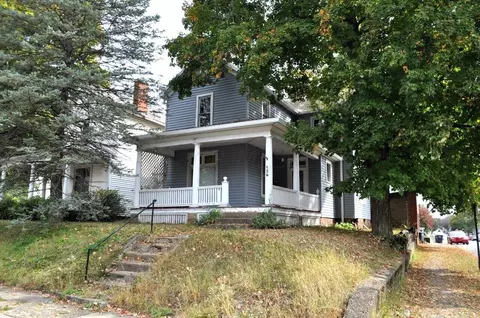 126 S Maple St, Lancaster, OH 43130
