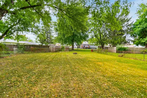 489 Easy St, Marion, OH 43302 photo 8