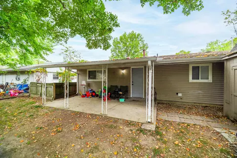 489 Easy St, Marion, OH 43302 photo 6
