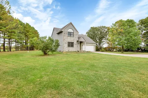 7176 Darby Rd, Circleville, OH 43113