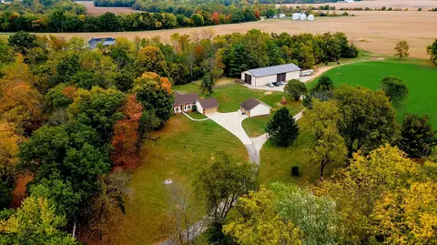 5985 Creek Rd SE, Washington Court House, OH 43160