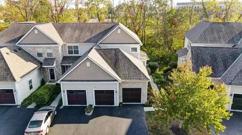 383 Westgreen Ln, Westerville, OH 43082