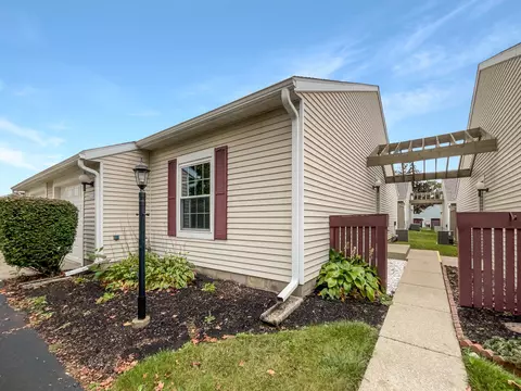 107 Belmont Ave, Newark, OH 43055