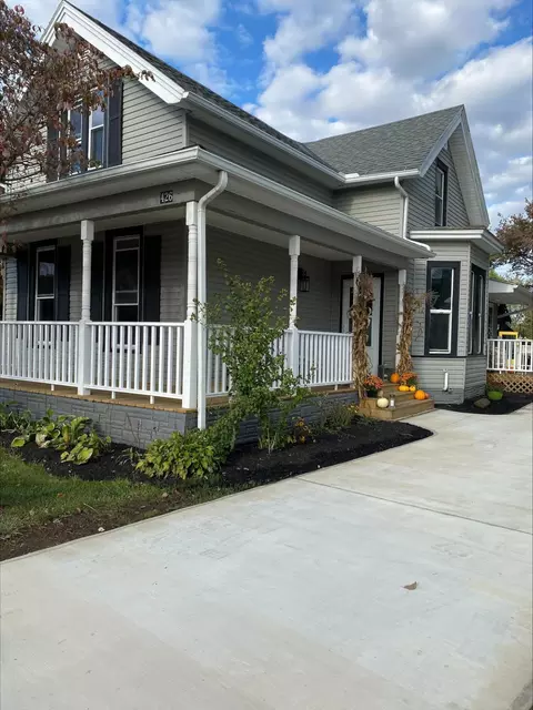426 Mount Vernon Rd, Newark, OH 43055
