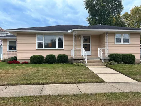 24 W 9th St, Dresden, OH 43821 photo 2