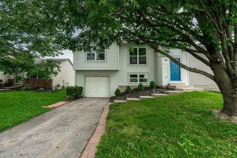 2731 Raphael Dr, Columbus, OH 43232
