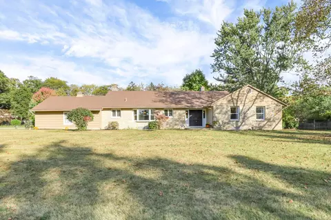 7816 Jefferson Dr, Canal Winchester, OH 43110